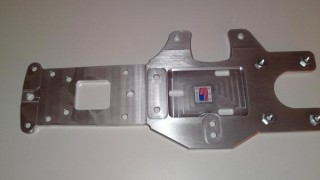 Botten platta motor fäste.2.JPG